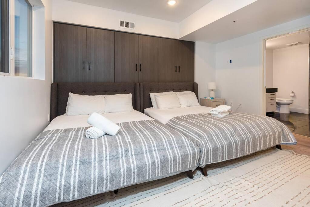 Chic And Elegant 2-Bedroom Haven W/ Roof Deck Los Angeles Bagian luar foto